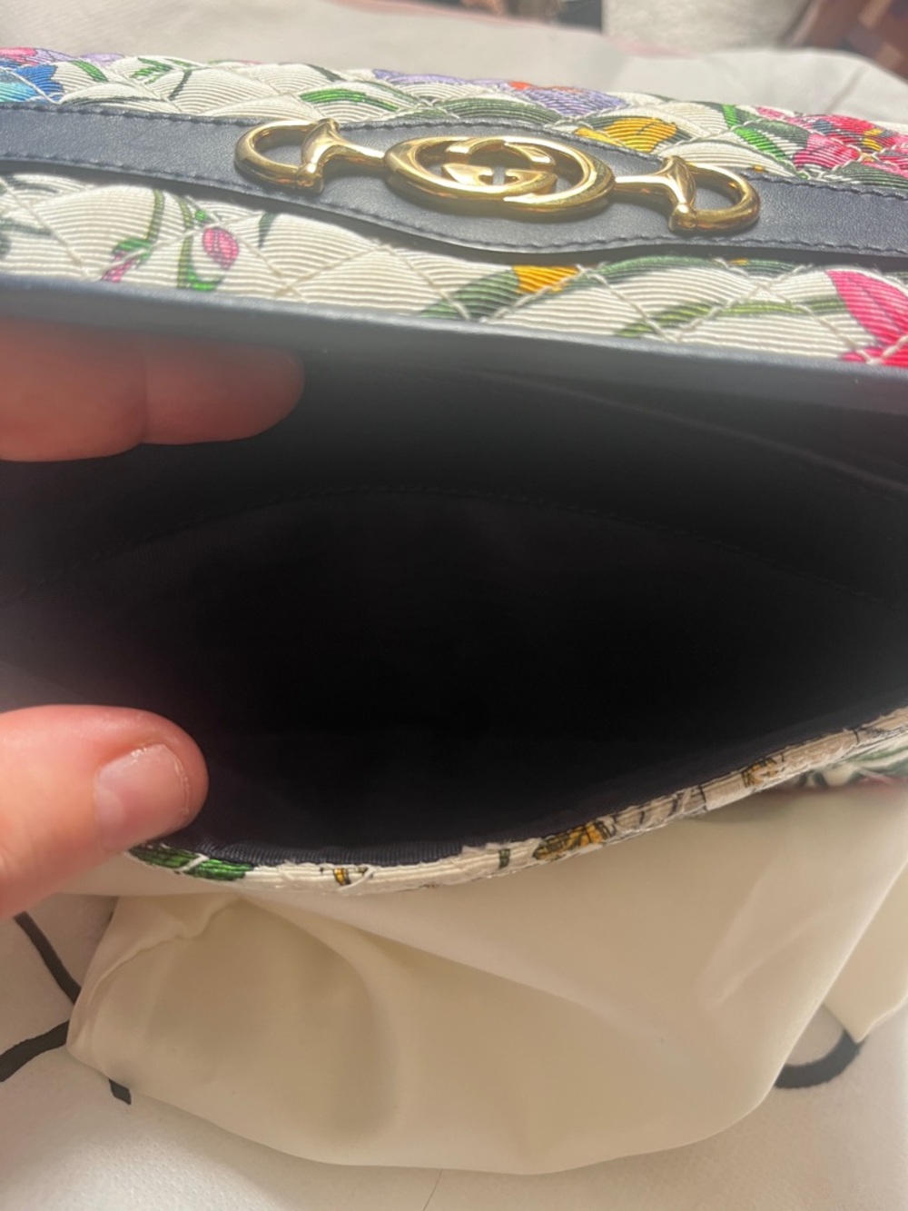 Gucci Zumi Continental Wallet
Quilted Flora Canvas, EUC - Picture 16 of 17